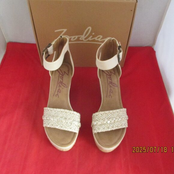 Zodiac Sabeen Ankle-Strap Espadrille Wedge Sandals $99 Size 9 1/2 Gold - 1264 - Picture 3 of 10